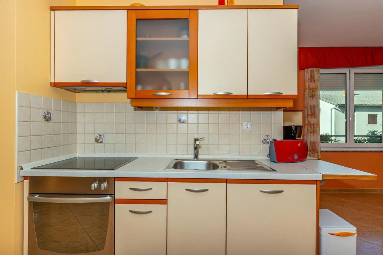 Apartment In Dramalj 41531
