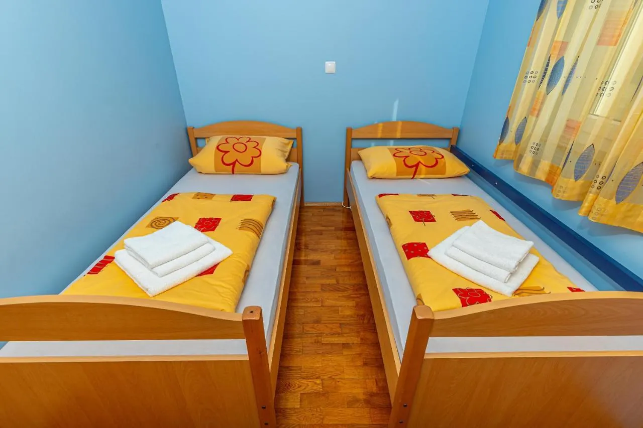 Apartment In Dramalj 41531