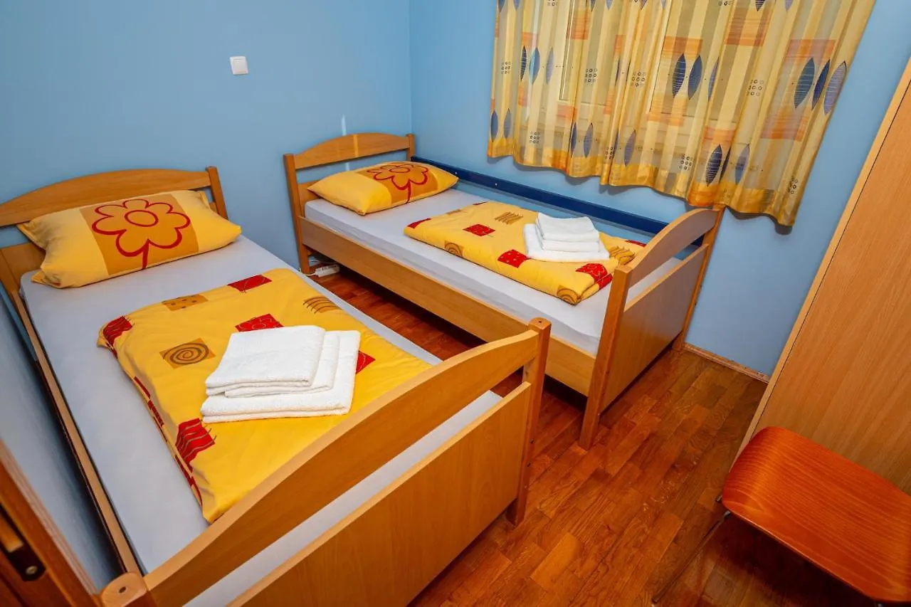 Apartment In Dramalj 41531