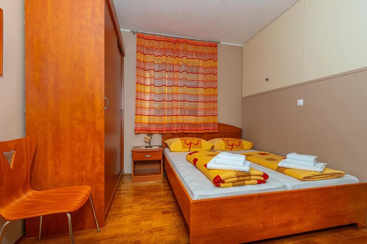 Apartment In Dramalj 41531